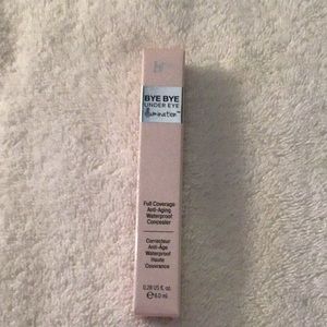 IT Cosmetics Bye Bye Under Eye Concealer